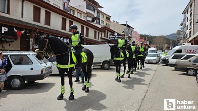 Kızılcahamam'da atlı polis ekipleri devriye gezdi