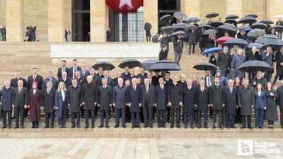 Devlet erkanı Anıtkabir'de düzenlenen 23 Nisan Töreni'ne katıldı