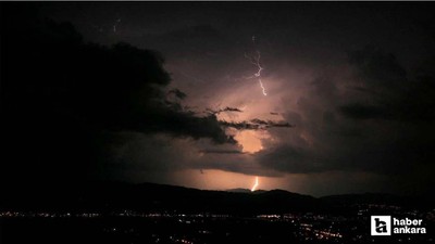 Bangladeş'te yıldırım düşmesi sonucu 14 kişi canından oldu