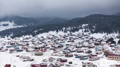 Ankara'nın yüksek kesimlerinde kar yağışı sürüyor!