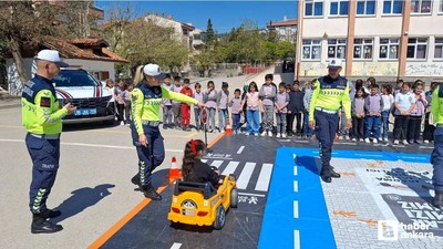 Beypazarı'nda kurulan parkurda çocuklara trafik eğitimi verildi