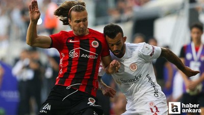 Matej Hanousek veda etti!