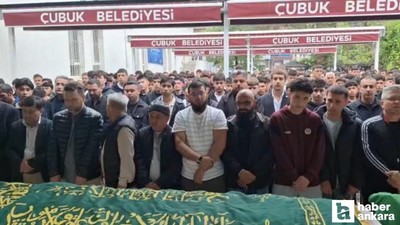 Çubuk'taki kazada hayatını kaybeden genç futbolcu toprağa verildi