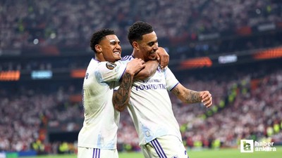 İstanbul'da oynanan finalde UEFA Avrupa Ligi şampiyonu Aston Villa oldu