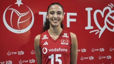 Ay-yıldızlı voleybolcu Deniz Uyanık: Hedef kupayı kazanmak