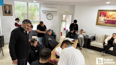 Pursaklar'da, Engelsiz Yaşam Merkezi’nde gençlere bayram tıraşı yapıldı