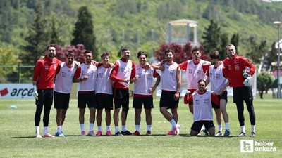 A Milli Futbol Takımı, basına kapalı antrenmanla çalışmaları sürdürdü
