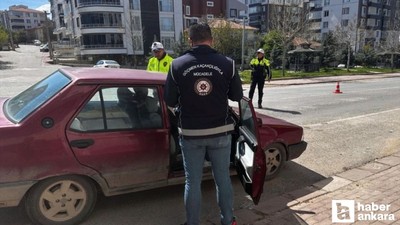 Kırşehir'de yakalanan 30 düzensiz göçmen geri gönderme merkezlerine gönderildi