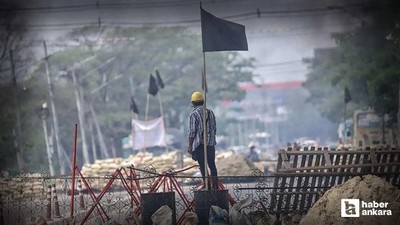 Myanmar'da paylayıcı deposu patladı: 6'sı çocuk 46 kişi hayatını kaybetti