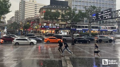 Ankara'da etkili olan şiddetli yağış hayatı olumsuz etkiledi