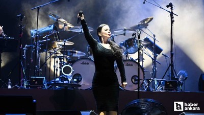Şebnem Ferah'ın 6 yıl sonra sahne aldığı konserde büyük coşku yaşandı