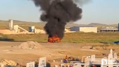 Polatlı şehir mezarlığında park halindeki otomobilde yangın çıktı
