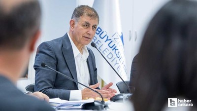 İzmir Büyükşehir Belediye Başkanı Cemil Tugay, CHP'den istifa ertti