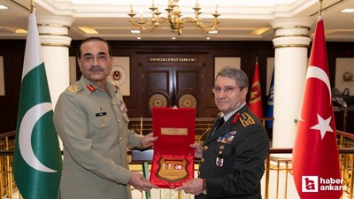 Pakistan Savunma Kuvvetleri Komutanı Munir'e Genelkurmay Başkanlığı'ndan üstün hizmet madalyası