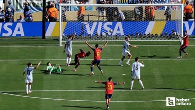 Dünya Kupası'nda Arjantin'i 1-0 ile geçen İspanya şampiyon oldu