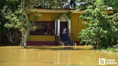 Hindistan'daki yaşanan sel felaketinde ölü sayısı 51'e yükseldi