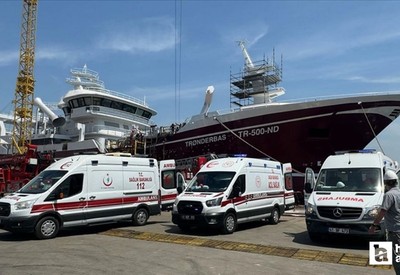 Kocaeli'de tersanede gemi yangını! 4 kişi hastanelik oldu
