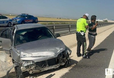 Kurban Bayramı için tatile giden aile kaza yaptı! 3 kişi yaralandı