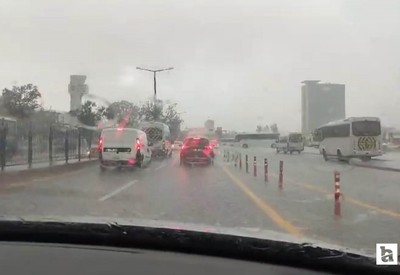 Ankara fırtına ve dolu yağışına teslim oldu
