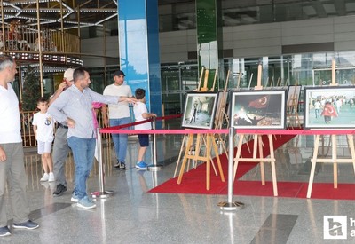 Ankara’daki bir AVM’de 15 Temmuz fotoğraf sergisi açıldı
