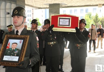 Pençe Kilit şehidimiz Yarbay Demirkan son yolculuğuna uğurlandı