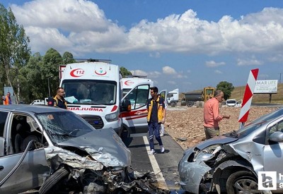 Sivas'ta zincirleme trafik kazası! 9 yaralı var