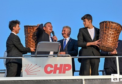 CHP Lideri Özel: Biz bu milleti sırtımızda taşırız