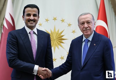 Cumhurbaşkanı Erdoğan Katar Emiri Şeyh Temim ile bir araya geldi