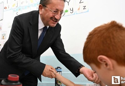 Altındağ Belediye Başkanı Tiryaki öğrencilerin ilk gün heyecanına ortak oldu