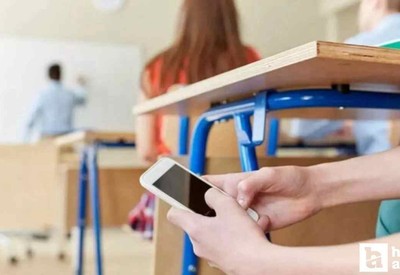 Okullarda telefon yasak mı, okula cep telefonu getirmek serbest mi?