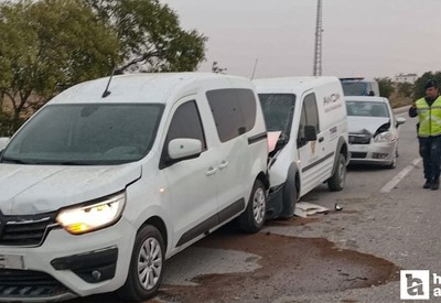 Toz taşınımı sebebiyle Konya-Ankara karayolunda 8 araç birbirine girdi
