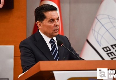Esenyurt Belediye Başkanı Ahmet Özer sabah saatlerinde evinden gözaltına alındı
