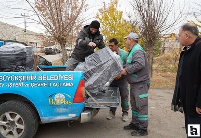 Beypazarı Belediyesi cami ve muhtarlıklara soba dağıttı