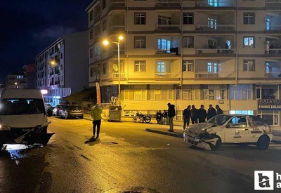 Çubuk'ta trafik kazası! Minibüs ile otomobil çarpıştı 1 kişi yaralandı