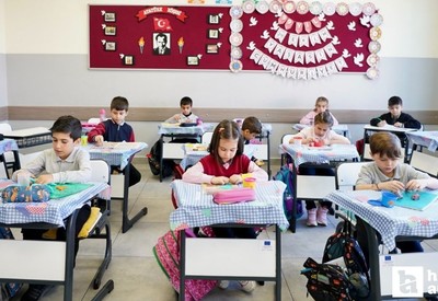 MEB'den ilkokul birinci sınıf öğrencilerine 3 ders için etkinlik fasikülleri