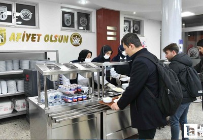 ABB’nin öğrencilere ücretsiz sıcak yemek uygulaması Gençlik Sofraları başladı