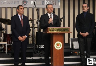 Özgür Özel, Etimesgut Belediyesi'nin Öğretmenler Günü programına katıldı