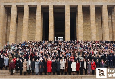 Bakan Göktaş’tan Anıtkabir’e anlamlı ziyaret