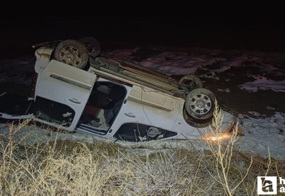 Çorum’da ambulansa yetişmeye çalışan otomobil kaza yaptı: 2 yaralı