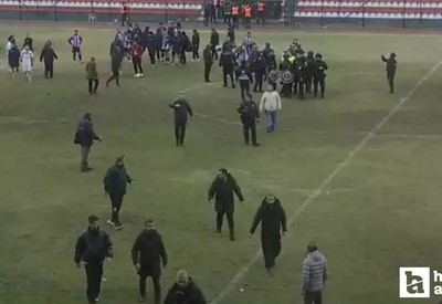 Ankara'da oynanan maç saha olaylarından tatil edildi!