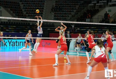 Keçiören Belediyesi kadın voleybol takımı, Aras Kargo'yu 3-0 yendi!
