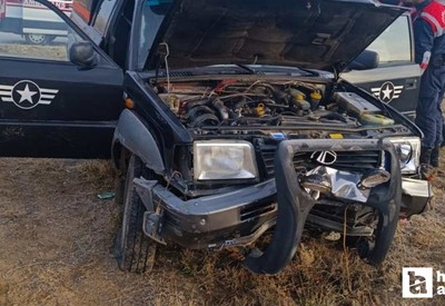 Kırıkkale'de trafik ışığına çarpan kamyonet sürücüsü ağır yaralandı