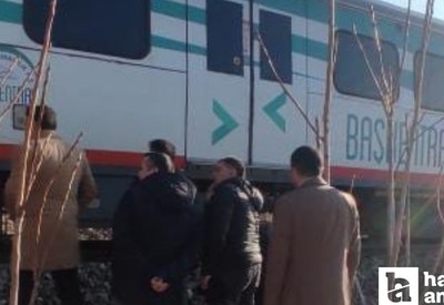 Polatlı-Sincan seferini yapan Başkentray raya düşen kayaya çarptı