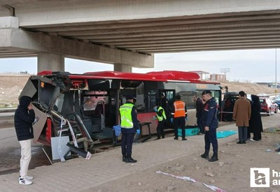 Sincan'da tır Belediye otobüsü ile çarpıştı! 1 ölü!