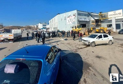 Yenimahalle İvedik kavşağında 5 araç birbirine girdi 2 kişi yaralandı!