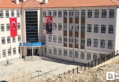 Keçiören'de emekli öğretmene duygusal veda