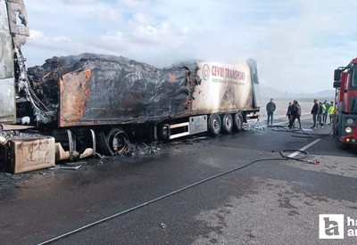 Niğde'den Ankara'ya gelen TIR alev aldı