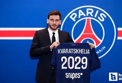 PSG'den gece sürprizi! Khvicha Kvaratskhelia