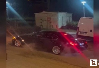 Ankara Çankaya'da patinajla otomobilin lastiklerini yakan sürücü tepki çekti