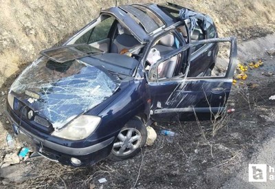 Çankırı'da su kanalına devrilen otomobilden 3 kişi yaralı kurtarıldı